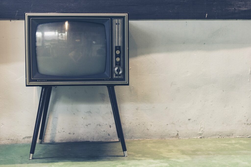 Fernseher Retro klassisch Fernseher günstig bekommen Tipps zum Sparen